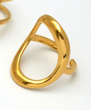 Statement Δαχτυλίδι από Stainless Steel με Αφηρημένο Σχέδιο – Gold Plated
