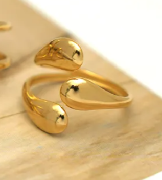 Δαχτυλίδι από Stainless Steel με Gold Plated Επικάλυψη &amp; Σταγόνες Νερού