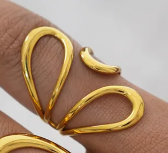 Δαχτυλίδι από Stainless Steel με Gold Plated Επικάλυψη & Αφηρημένο Σχέδιο
